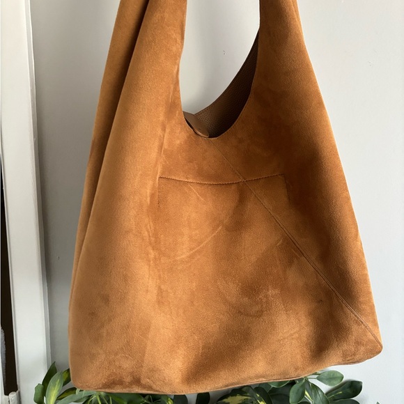 Banana Republic Vegan Suede Slouchy Tote - Picture 4 of 14